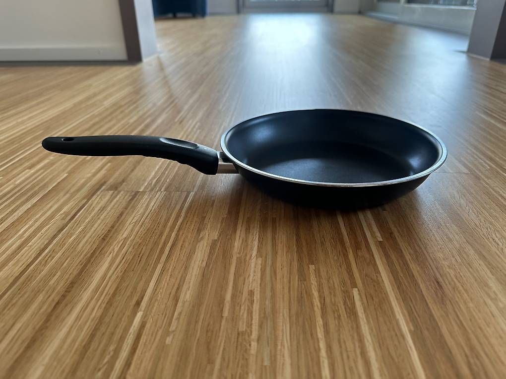 Pfannen: IKEA Pfanne 24Ø – Gebraucht aus Zürich von gab_9msp 2