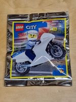 LEGO City 952103 Policeman and Motorcycle foil pack #3