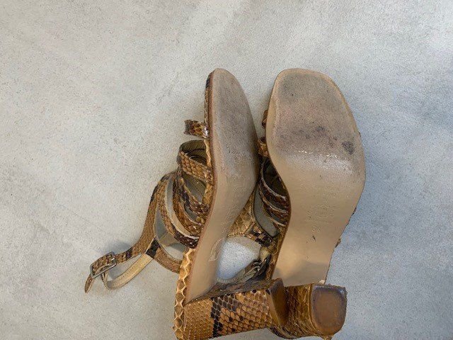 Scarpe da donna: Sandales en cuir de python véritable de la marque Kalliste – Nuovo (secondo la descrizione) da St-Aubin-Sauges venduto da Juliezan 5