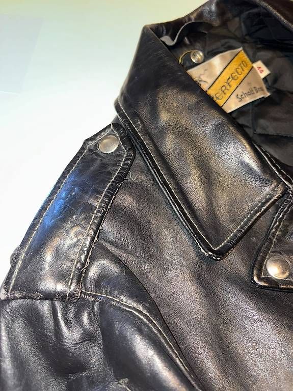 Vestes: Perfecto Schott Bros  – D'occasion à Biel/Bienne par loudmuffles 3