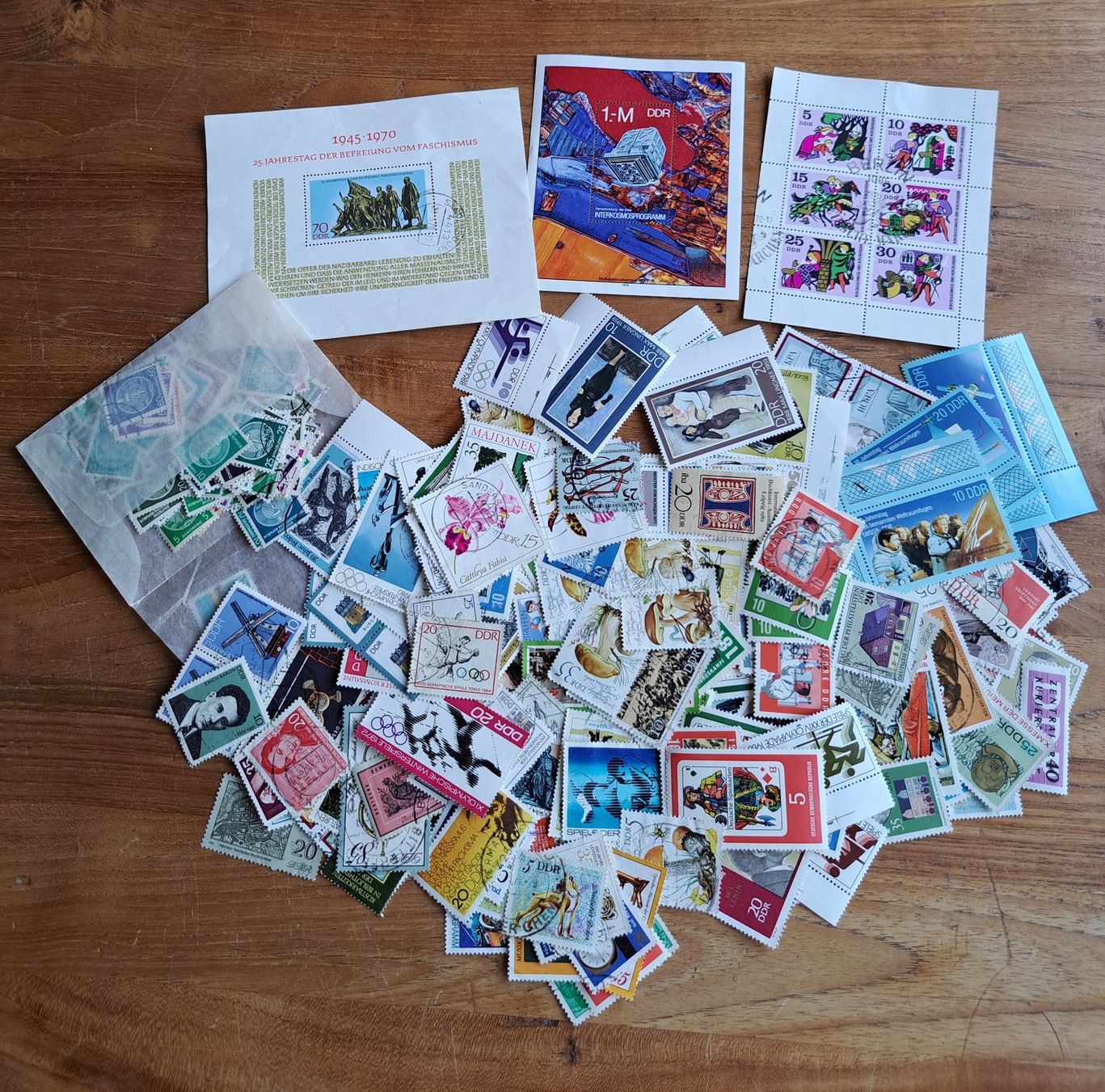 Alle Briefmarken: DDR - RDA – Gebraucht aus Biel/Bienne von ESOXMAN
