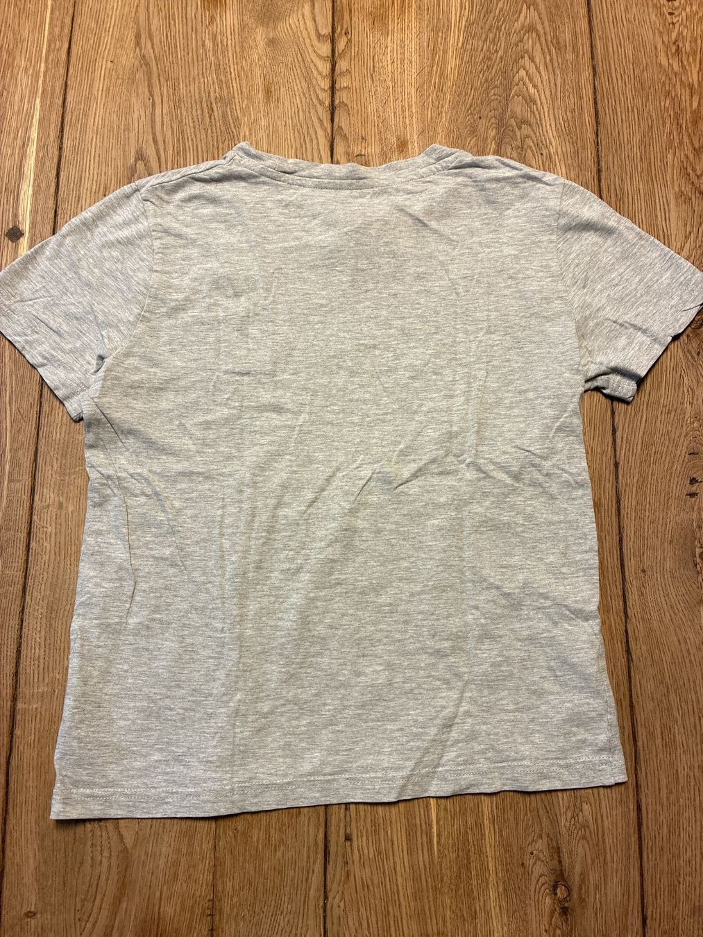 H&M Hemden, T-Shirts & Polos: H&M T-Shirt grau Grösse 134/140 – Gebraucht aus Guntershausen von Gloominati 2