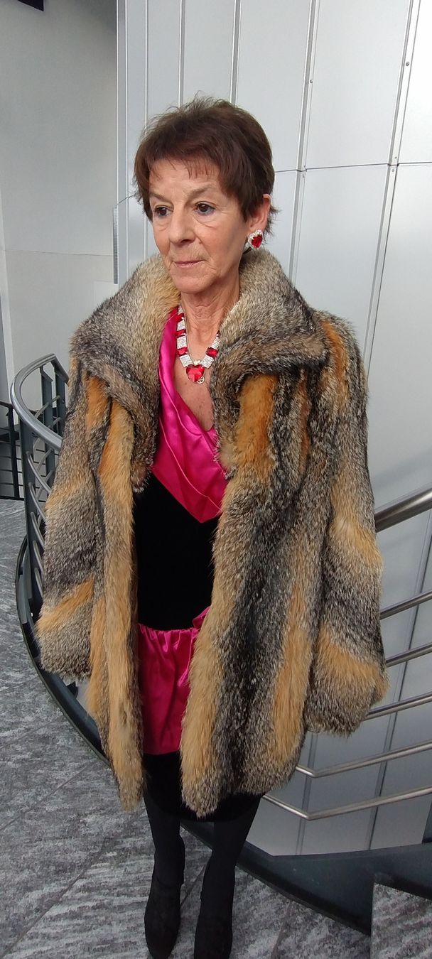 Cappotti: Pelzmantel Pelzjacke Griesfuchs – Usato da Zuzwil SG venduto da BeyondBelief_ 6