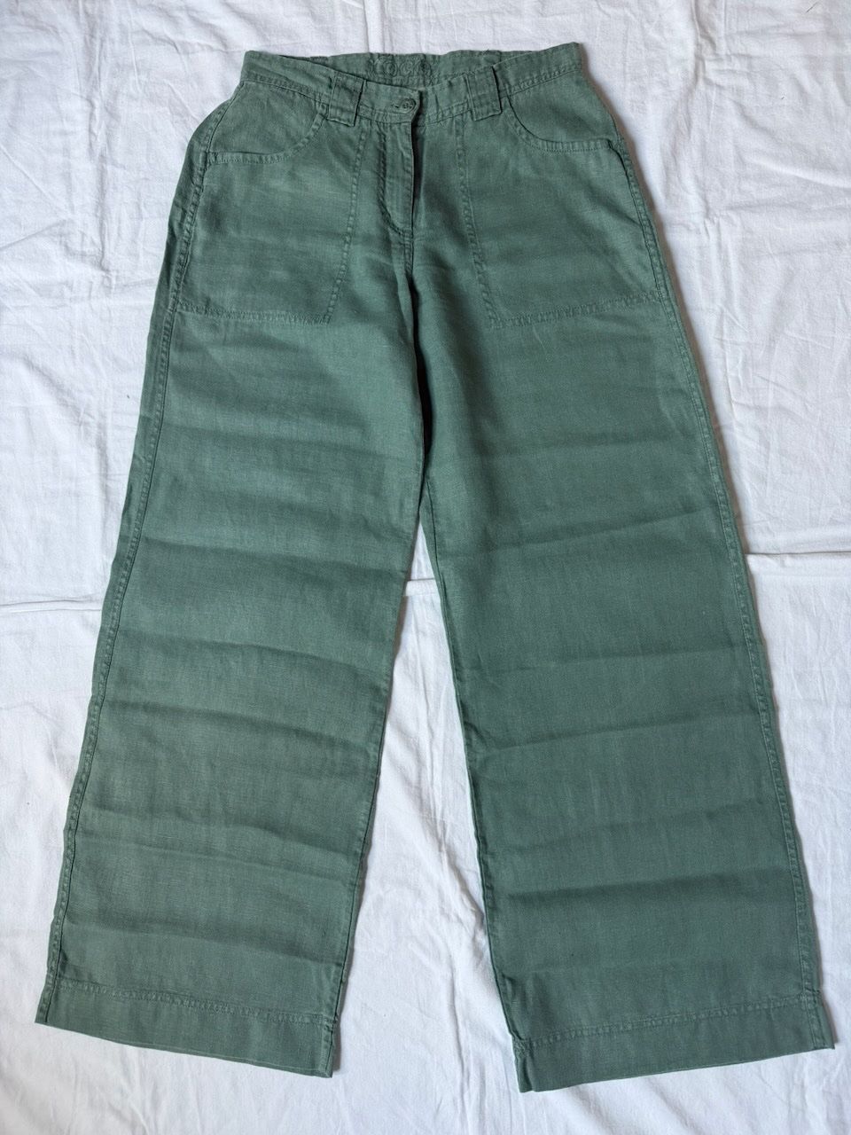 H&M Pantaloni: H&M L.O.G.G., Leinenhose, eukalyptusgrün, Gr. 34 – Nuovo (secondo la descrizione) da Basel venduto da Solaia28
