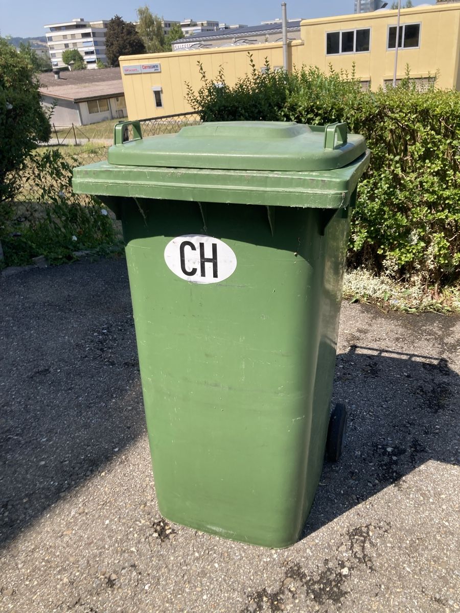 Contenitori edile: Container240L – Usato da Hochdorf venduto da Blackbox60
