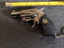 REVOLVER FEUERZEUG NEU