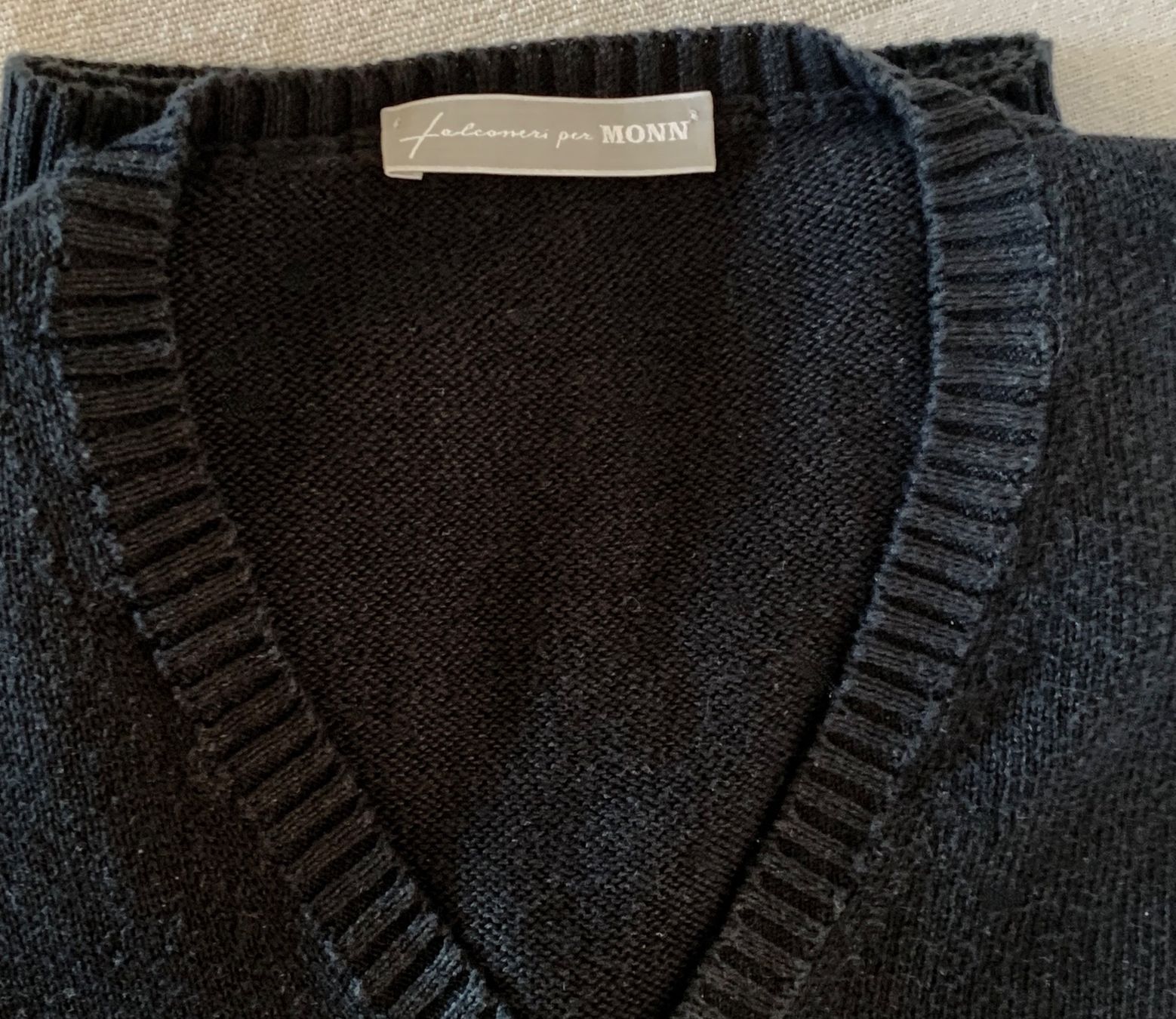 Falconeri Maglioni & Felpe: PULLOVER NERO di FALCONERI. Lino e cotone.Misura 56. VINTAGE – Usato da Vacallo venduto da Ro-Ma76 1