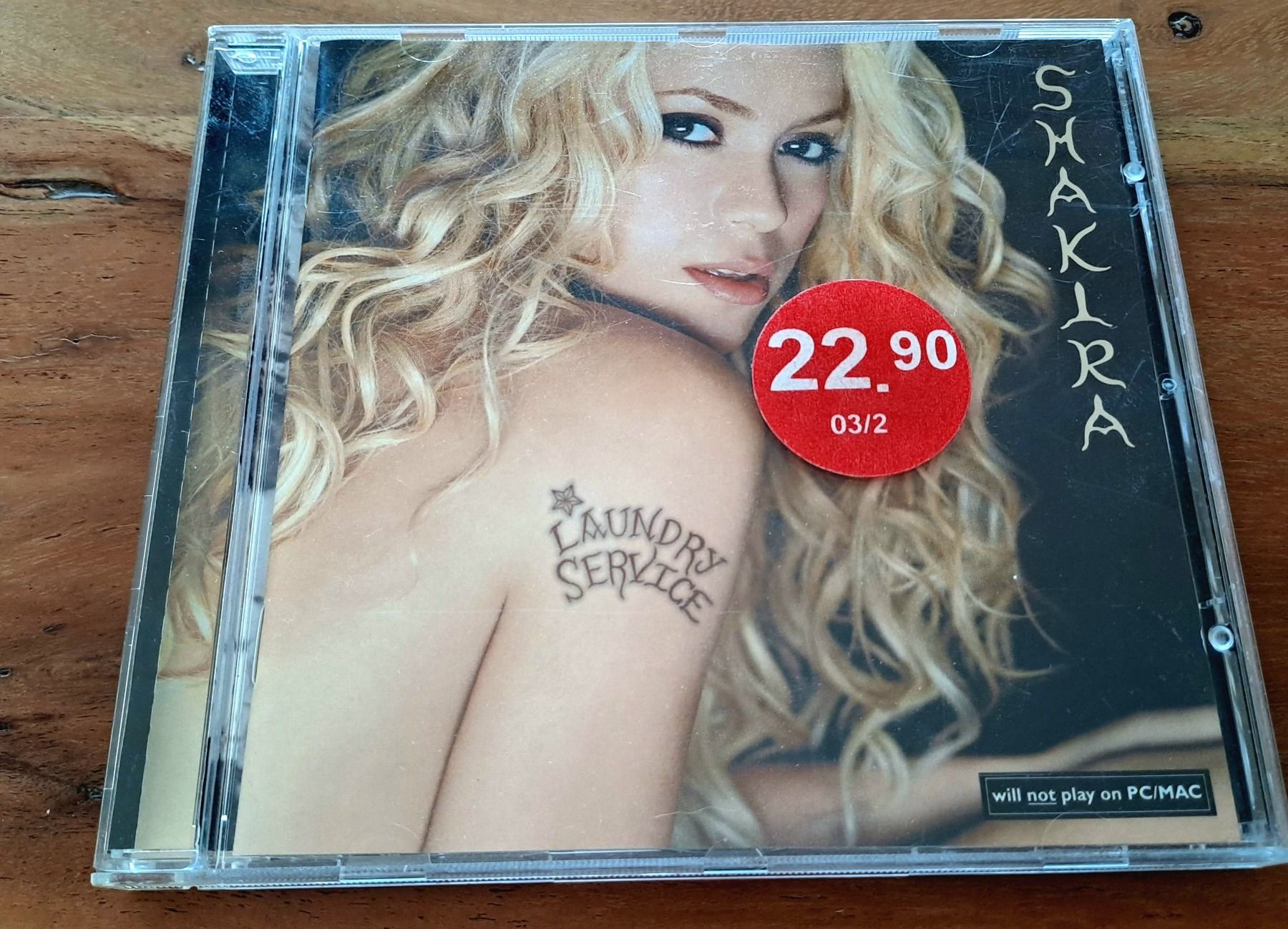 CD: Shakira – Usato da Fällanden venduto da Bengel1967
