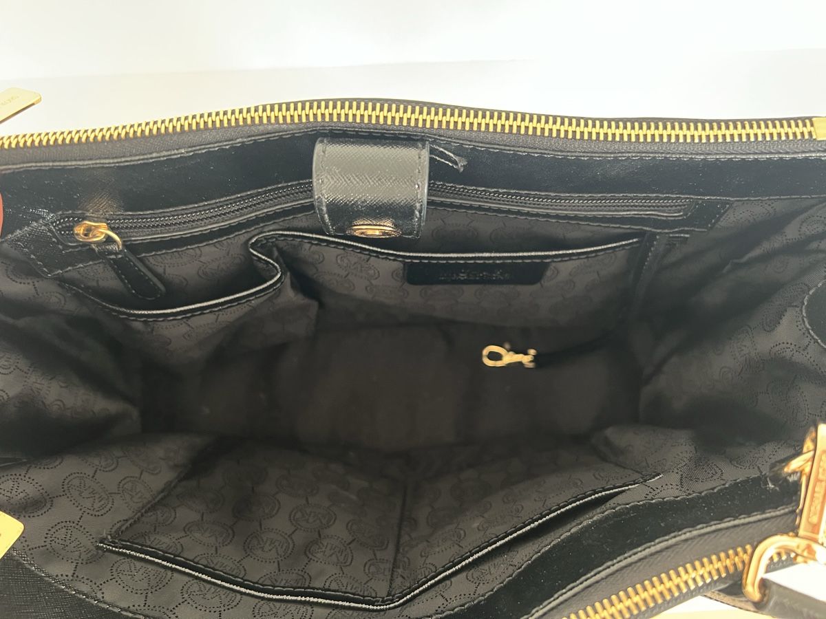 Michael Kors Borse da donna: Michael Kors Handtasche schwarz – Usato da Schenkon venduto da beetastic 6