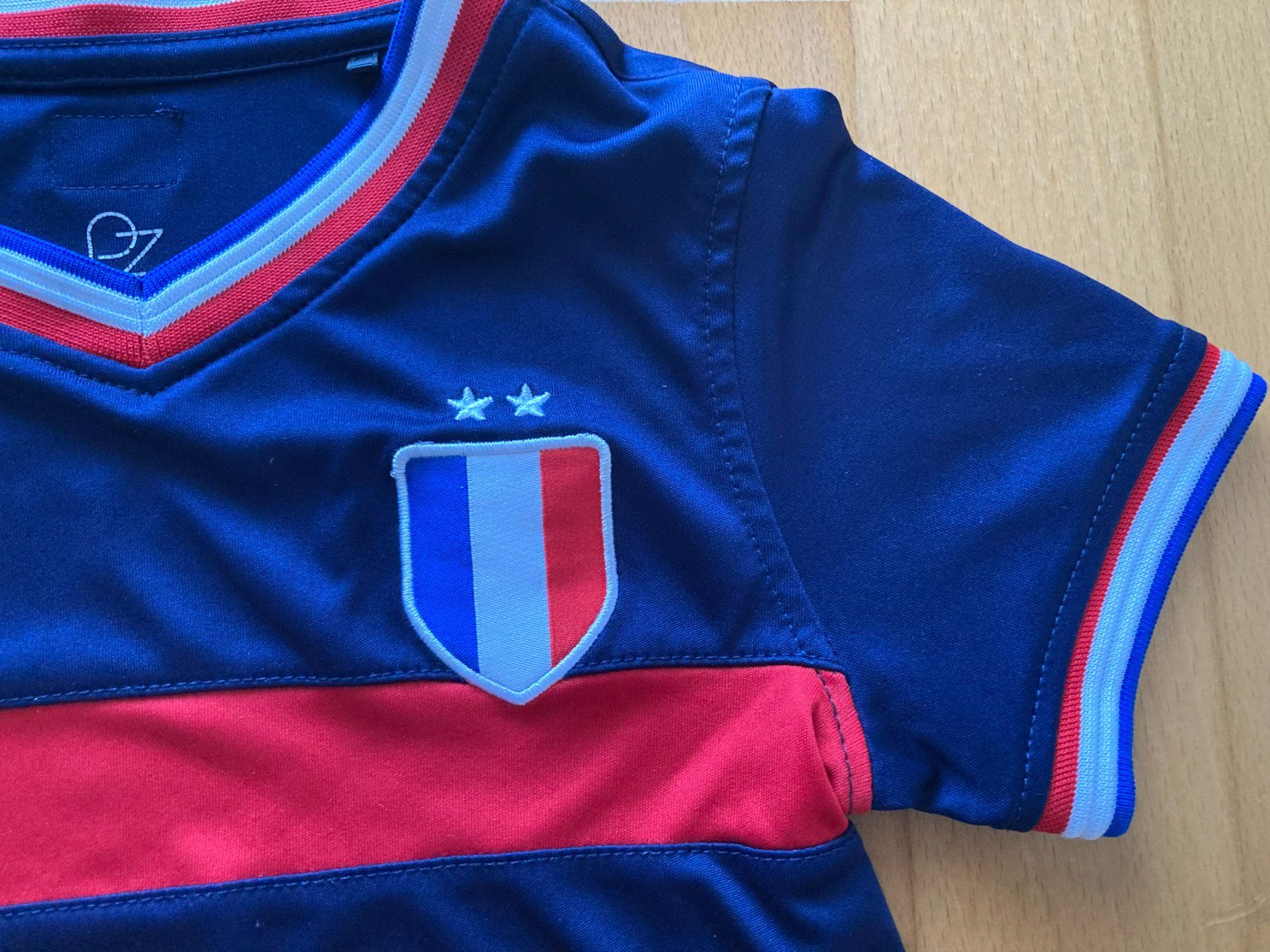 Scarpe, pantaloni & magliette da ginnastica: Trikot Frankreich Gr. 116 Powerzone – Usato da Muttenz venduto da Juvenile33 4