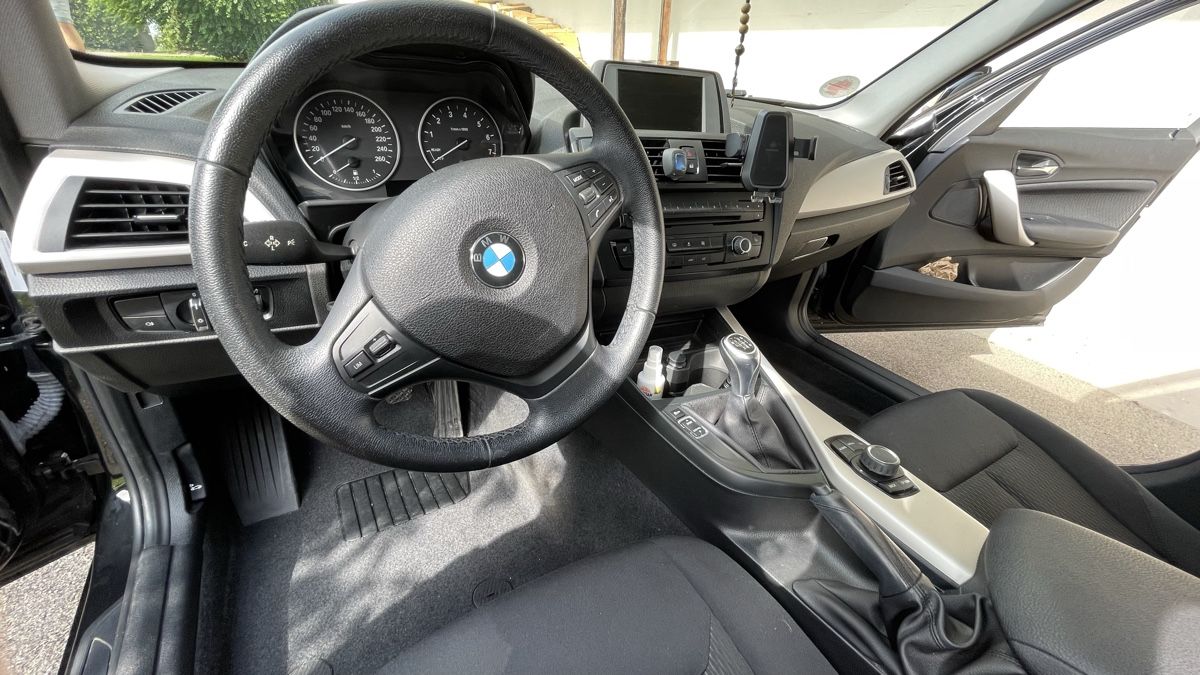 BMW Automobili: BMW 114i, Schwarz – Usato da Flawil venduto da pir_x7ff 3