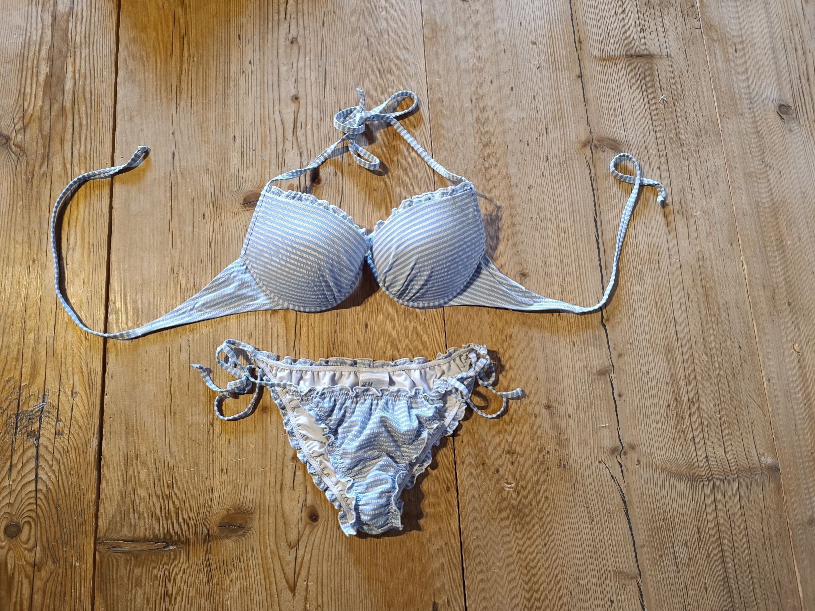 H&M Costumi da bagno & Bikini: H&M Bikini 36 75C hellblau weiss gestreift – Usato da Malans GR venduto da maassl
