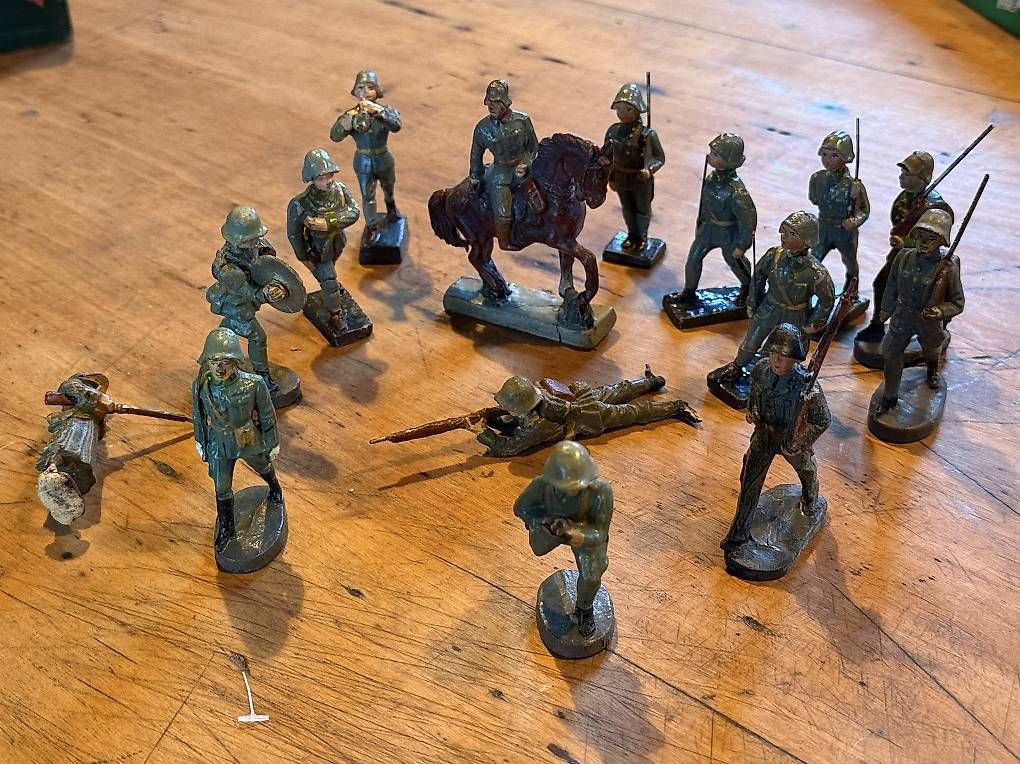 Statuette: Militärfiguren, Antik – Usato da Ruswil venduto da Drux 1