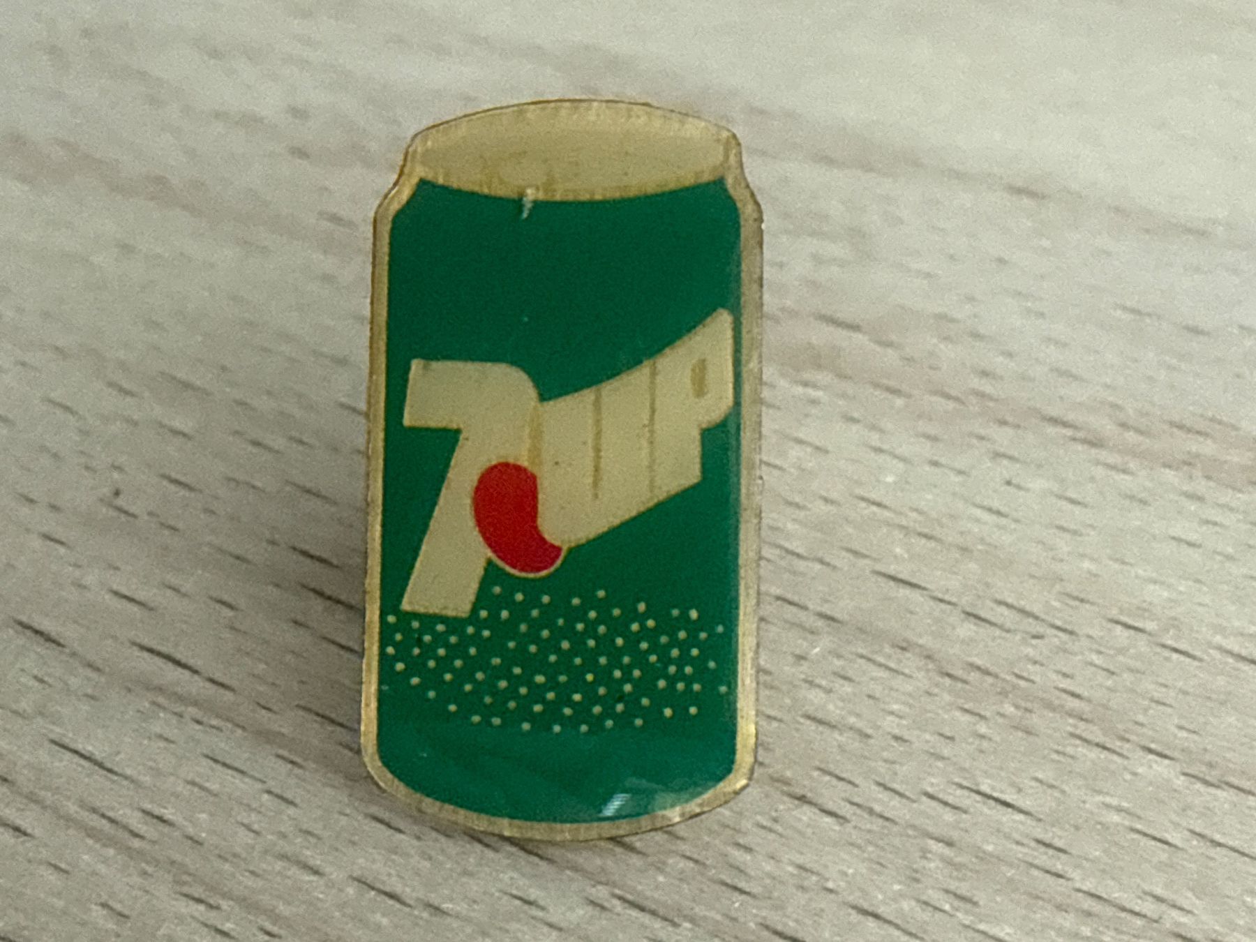Plaquettes & Badges: Pin 7UP Dose – D'occasion à Glattbrugg par Schweigmatt