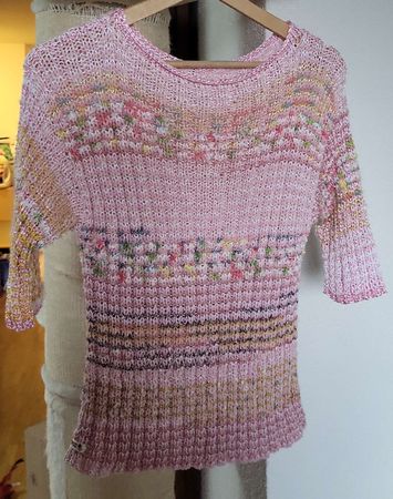 Damen Pullover rosa bunt gemustert,seher guten  Zustand