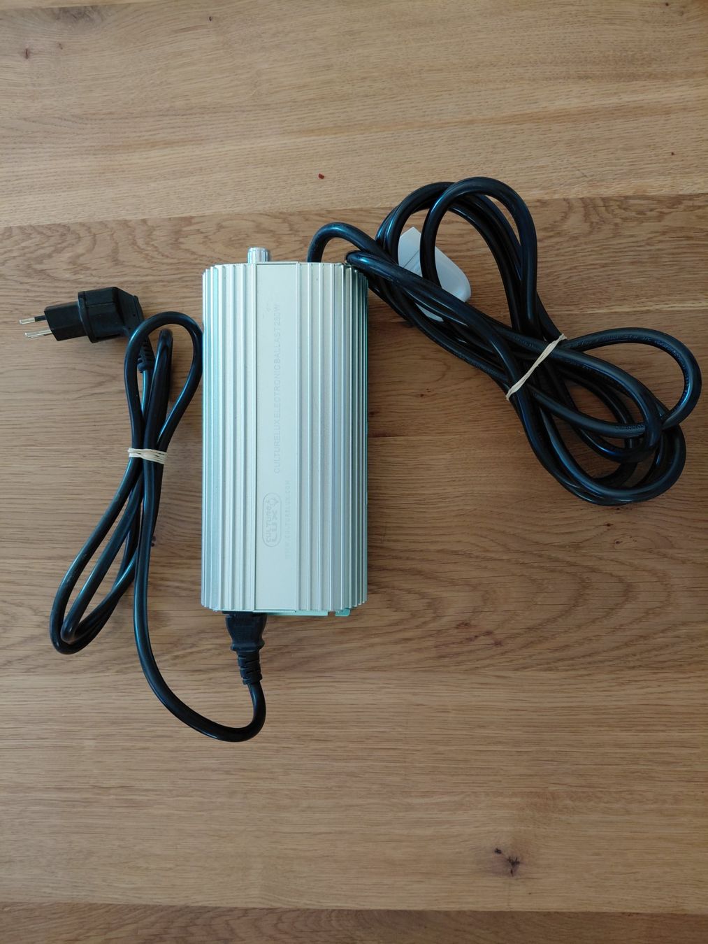Autres: Hochdruck Natrium Lampe 250W – D'occasion à Beringen par Beringen75 1