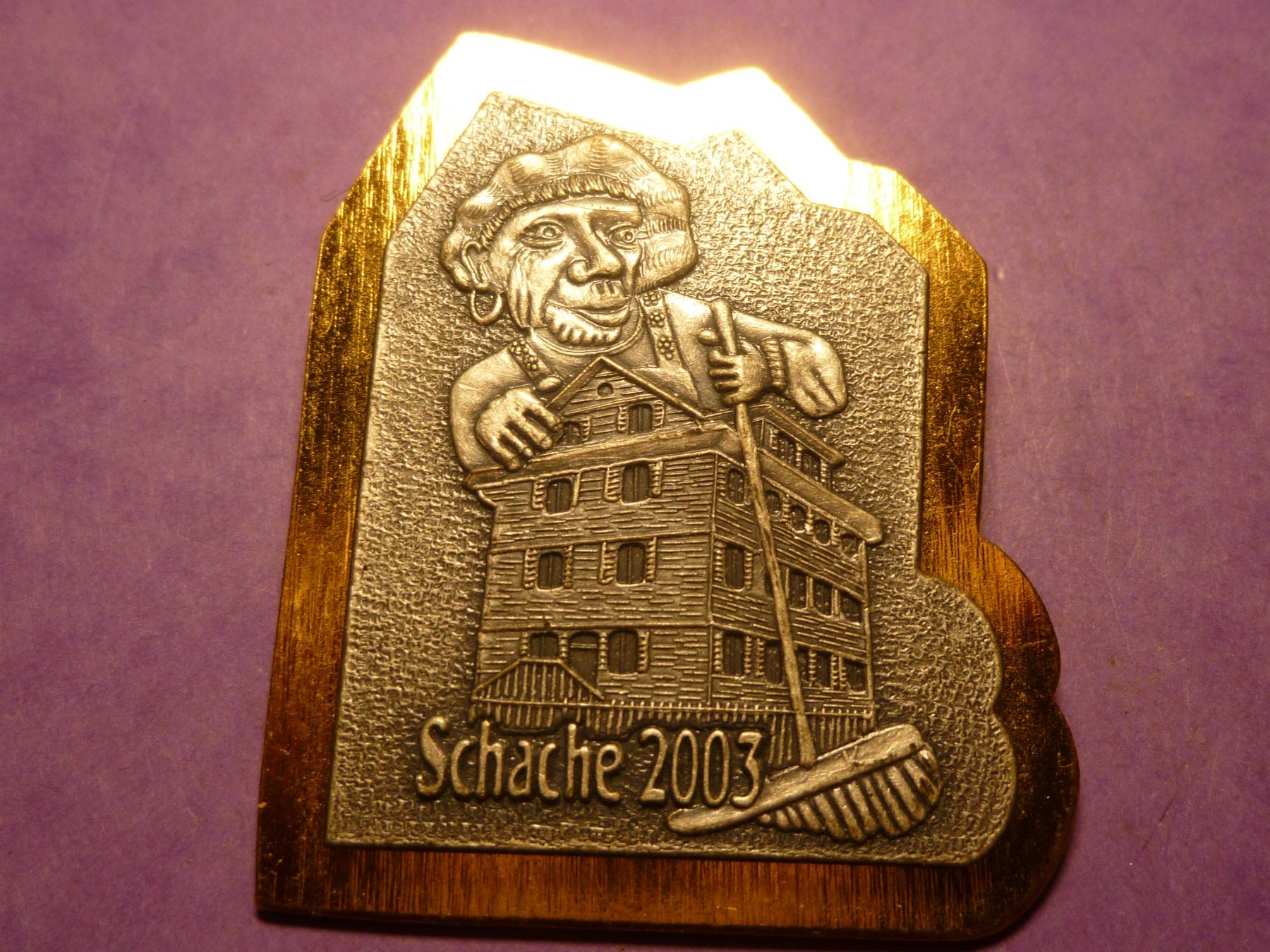 Placchette & Badge: SCHACHE 2003 GOLD – Usato da Ried (Muotathal) venduto da Mandarin02