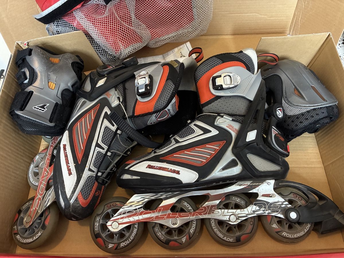 Inline-Skating & Rollschuhe: Rollerblades – Gebraucht aus Ins von Mevilard