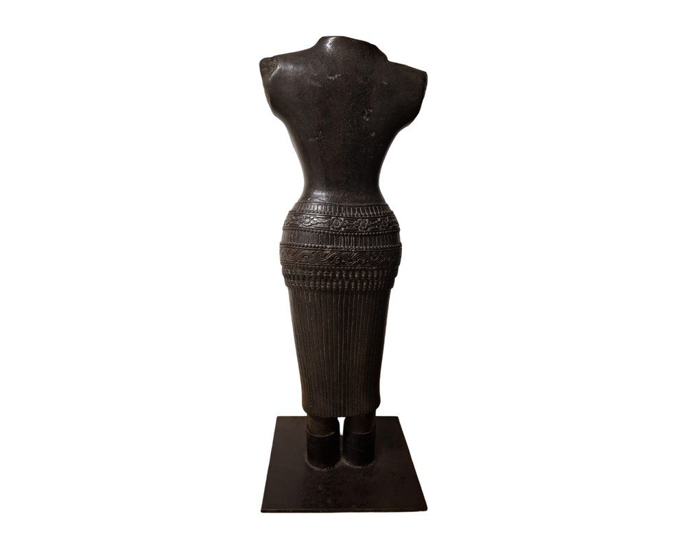 Sculture & Statue: Frauenkörper Skulptur aus Stein – Usato da Wil SG venduto da Restwert_Wil 3