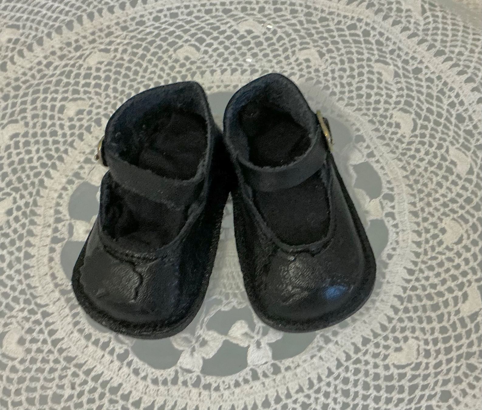 Bambole: ÄLTERE ECHTLEDER PUPPENSCHUHE – Usato da Zell LU venduto da Silvermemory