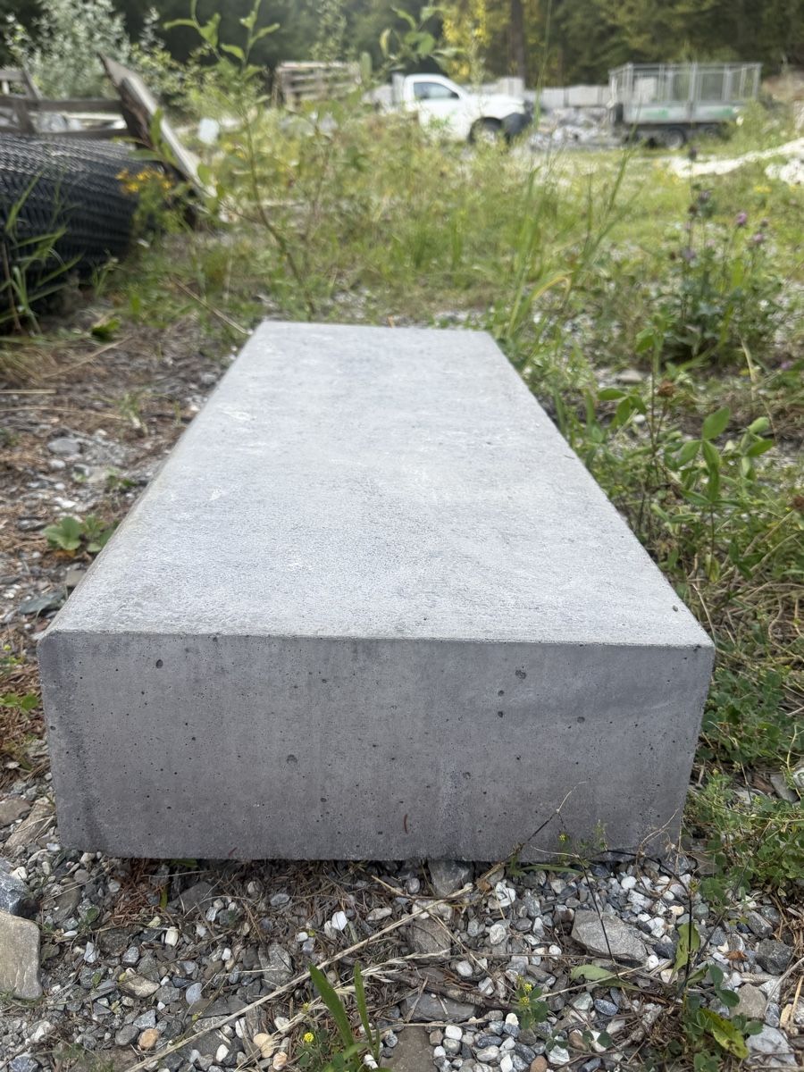 Treppen: Betonblockstufe  – Neu (gemäss Beschreibung) aus Flims Dorf von inf_dj8q 4