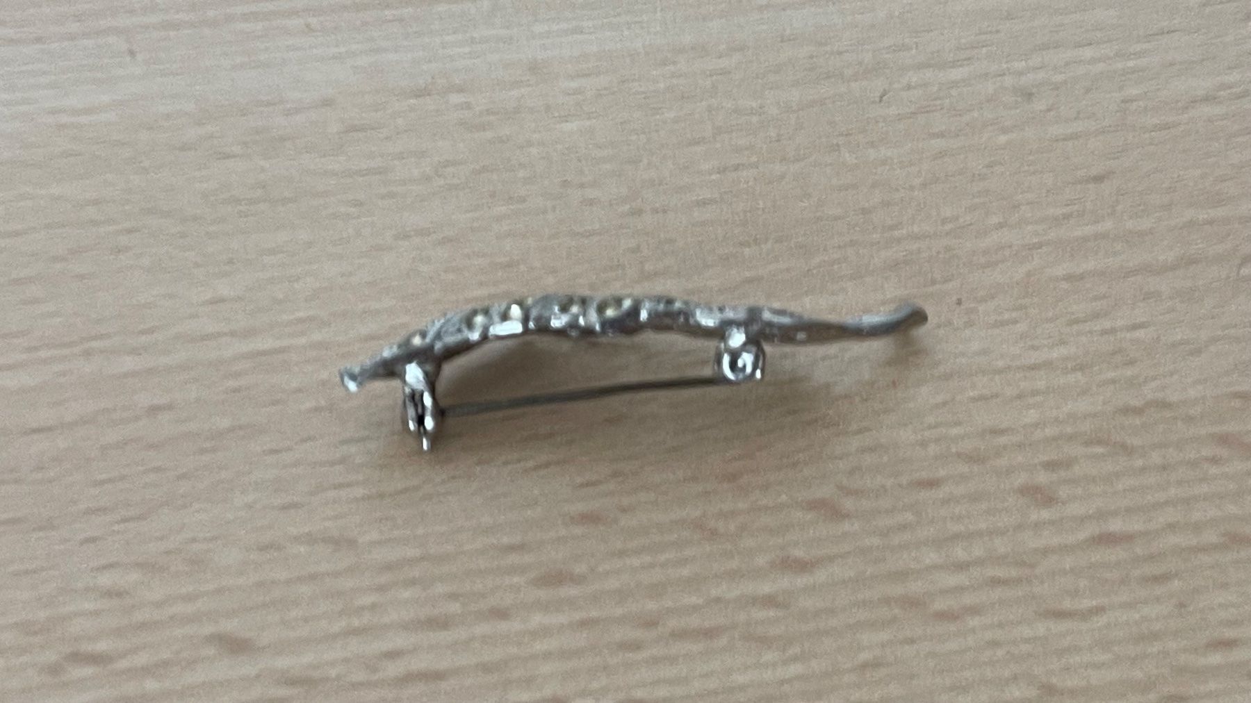 Swarovski Spille & Fermagli: Brosche Baumblatt Metall Kristalle – Nuovo (secondo la descrizione) da Kölliken venduto da Prscoo 4