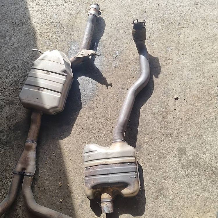 Sistemi di scarico: Audi Q5 TFSI 2.0 Original Auspuffanlage komplett – Usato da Sigriswil venduto da wme_j5dh 2