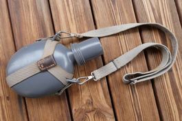 antike Schweizer Armee Feldflasche