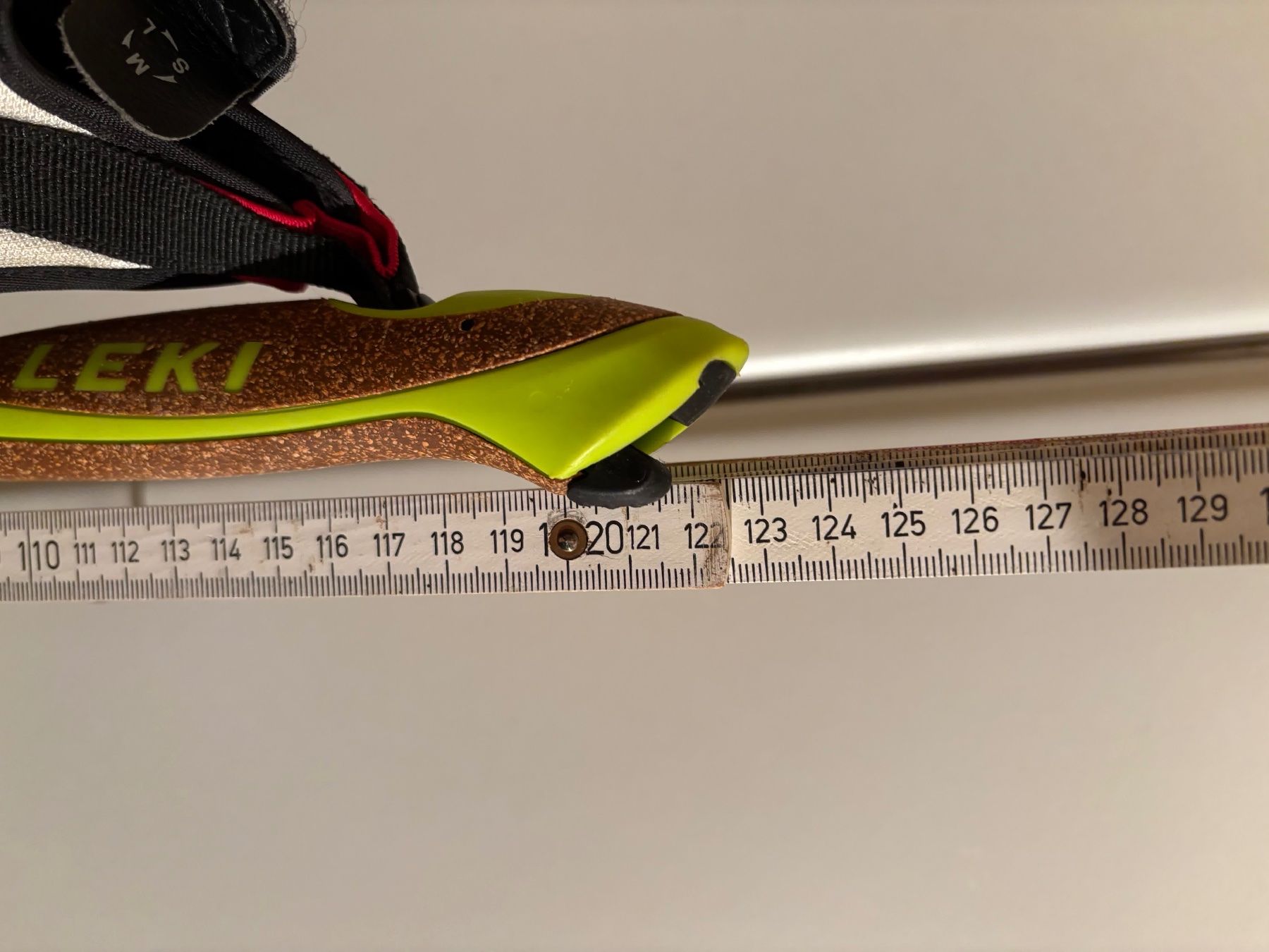 Leki Bastoncini da trekking: Bâtons de marche Leki 122cm – Usato da Wavre venduto da margot0210 3