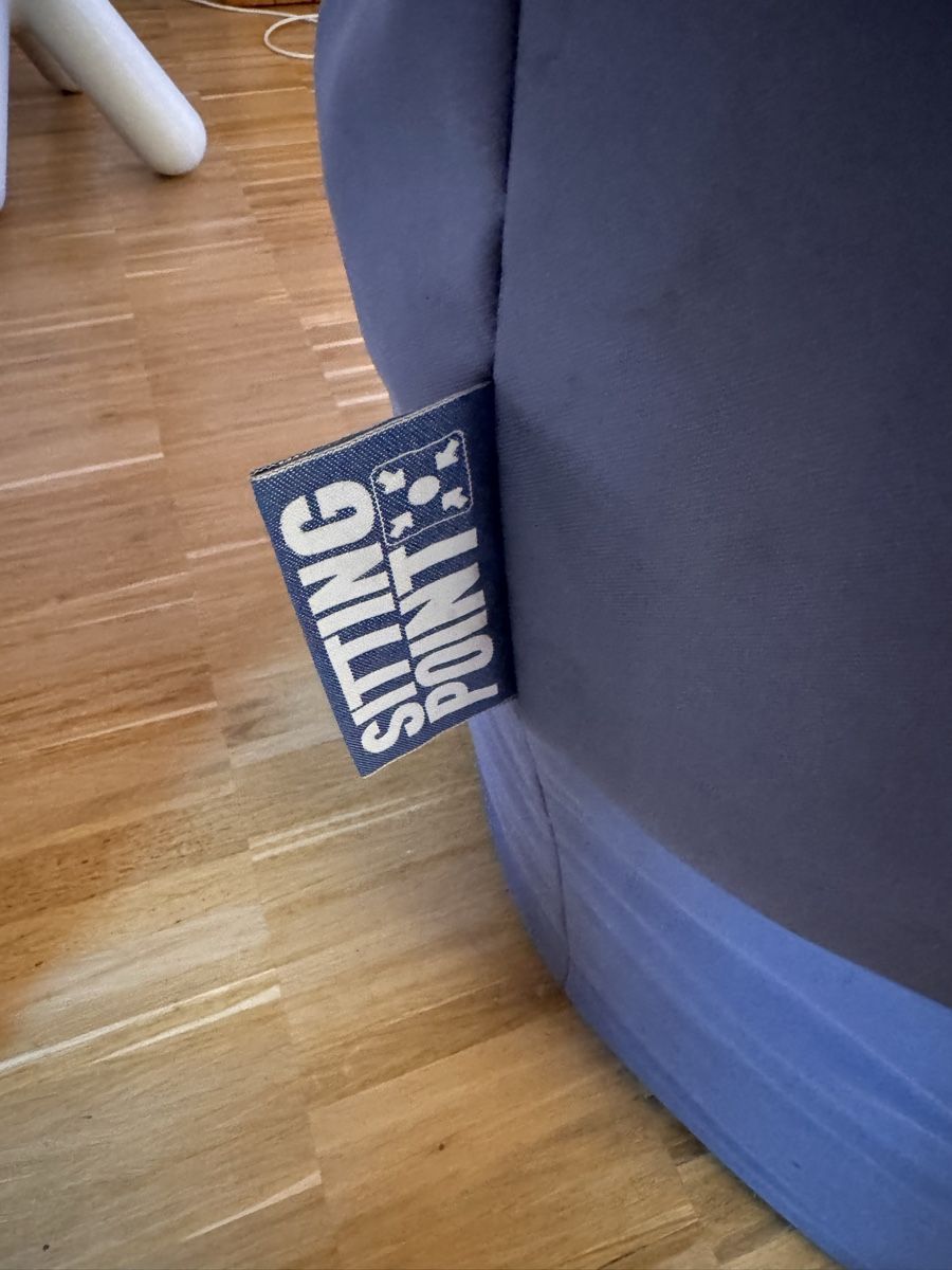 Fauteuils: Sitzsack Sitting Point dunkelgrau gebraucht – D'occasion à Zürich par VZN 2