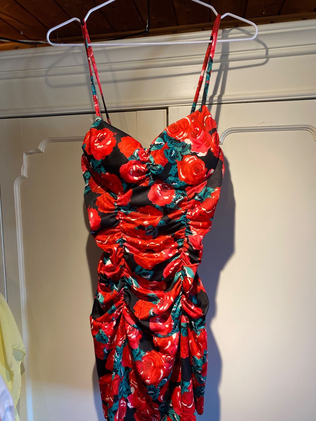 Kleider: TRÄGERKLEID-SEIDENGLANZ-ROSEN – Neu und originalverpackt aus Meienried von ManuelaBoutique 1