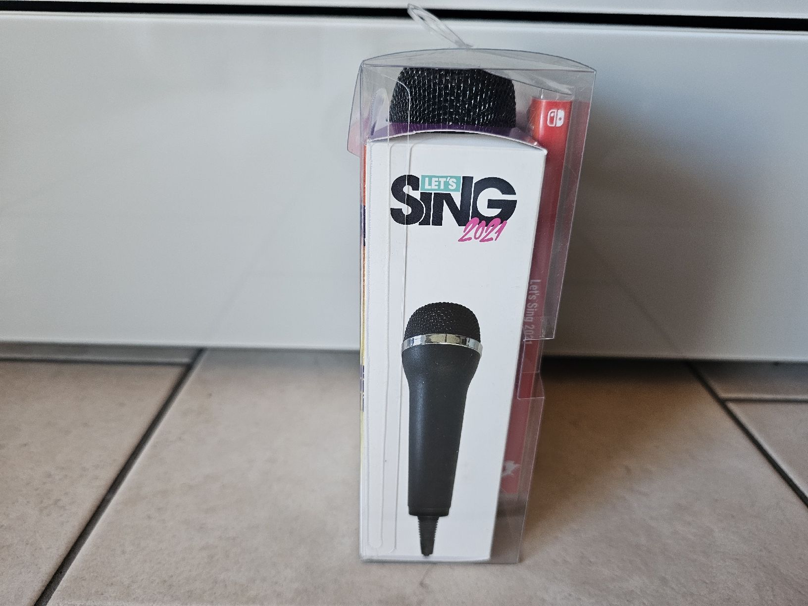 Nintendo Giochi: Let's Sing 2021 - Nintende Switch + Mikrofon Edt. Fabrikneu – Nuovo e nell'imballaggio originale da Schneisingen venduto da backstore24 2
