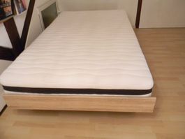 lit complet 120x200 cm. (cadre-sommier, matelas)