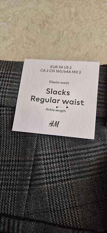 H&M Pantaloni: Pantalon cigarette neuf H&M t.34 – Nuovo e nell'imballaggio originale da Ste-Croix venduto da kar_9x7w 3