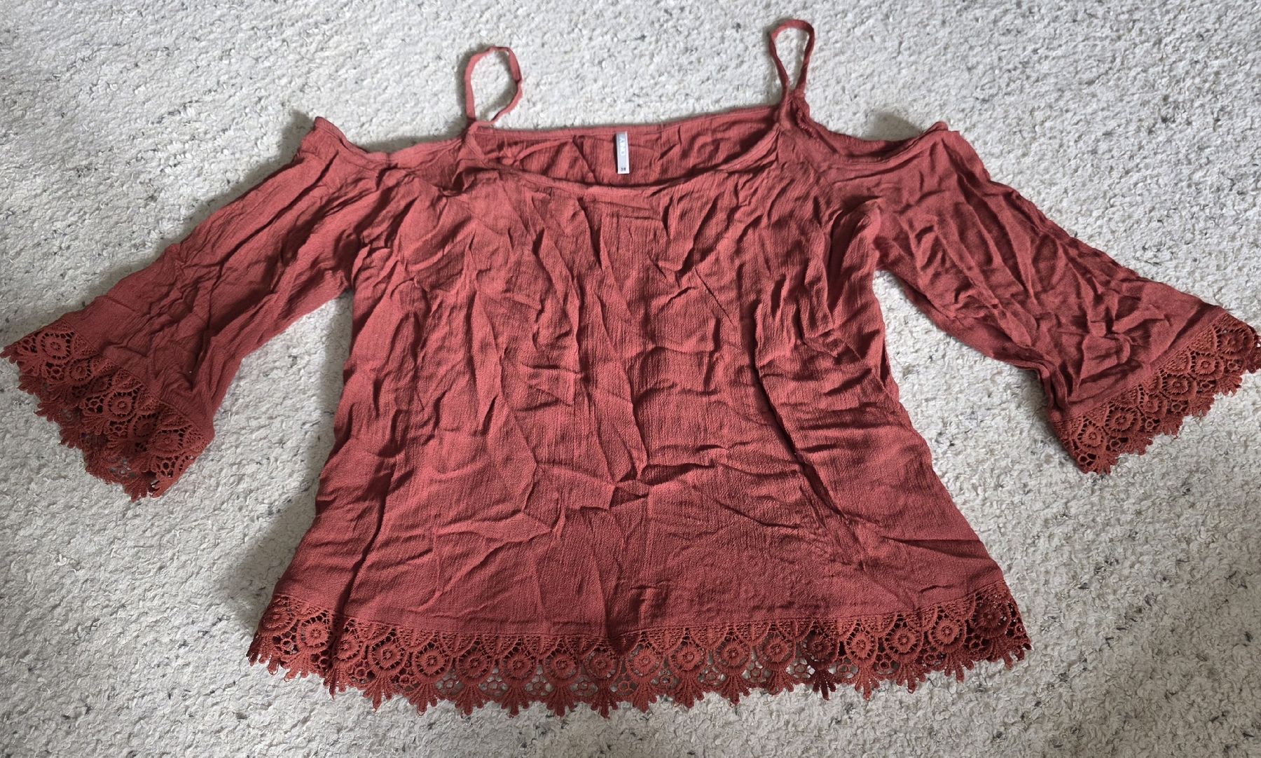 Only Tops: Blouse épaules dénudées ONLY dentelle taille 38 – Neu (gemäss Beschreibung) aus Vevey von Renka2011