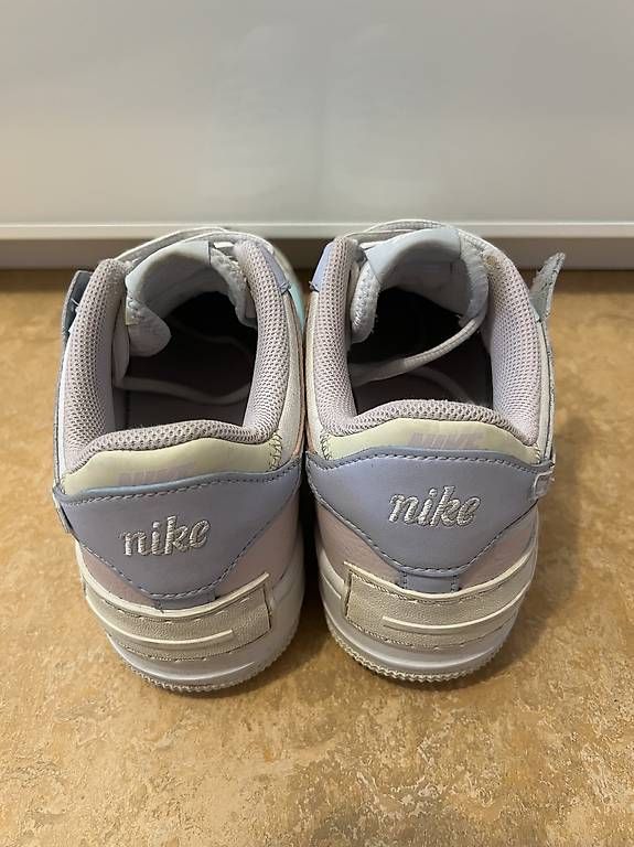 Nike Scarpe da donna: Nike air force Shadow Grösse 40,5 – Usato da Hochdorf venduto da lor_dk57 2