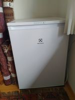 Electrolux Gefrierschrank Tiefkühler gekauft 2024 NW Top !!!