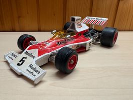 Corgi Mc Laren M23B F1 / 1:18