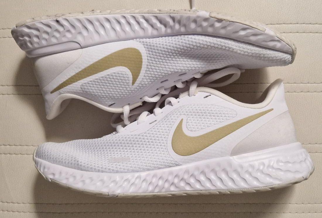 Nike Damenschuhe: Damen Freitzeitschuh Nike – Neu (gemäss Beschreibung) aus Niederbipp von Chrigu2006 1