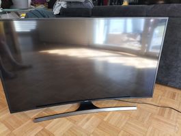 Samsung UHD Curved TV