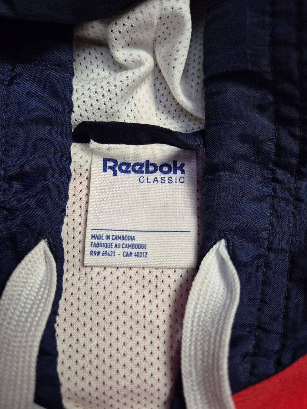 Reebok Giacche: Reebok Classic Jacke Grösse M Herren – Nuovo (secondo la descrizione) da St. Gallen venduto da CaliSunshine 3