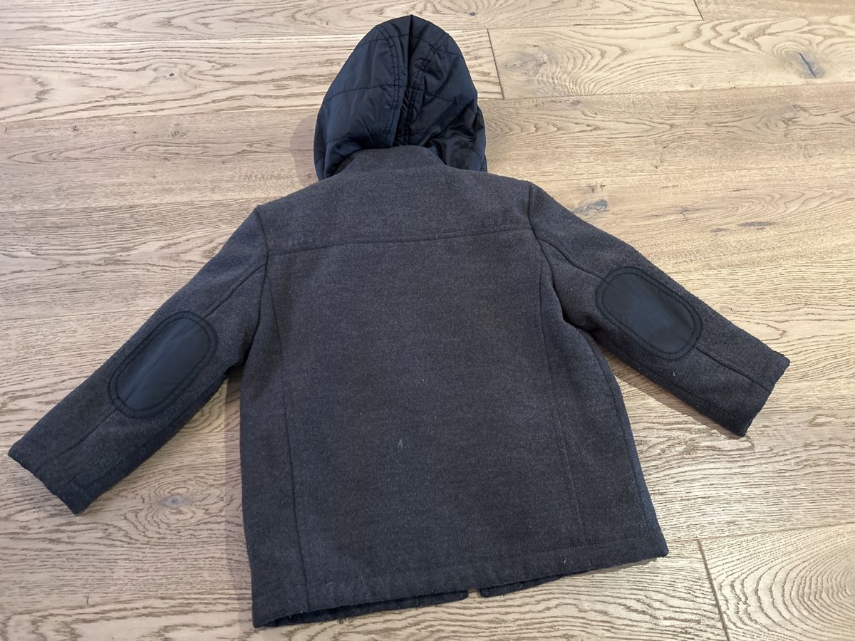 Giacche & Cappotti: Kinderjacke Gr 104, Farbe Grau – Nuovo (secondo la descrizione) da Dietikon venduto da sue_qzb6 2