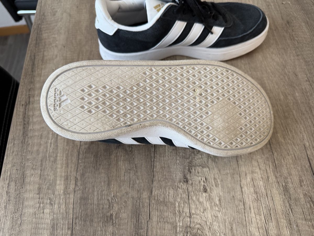 Adidas Damenschuhe: Adidas Schuhe – Gebraucht aus Strengelbach von Nati_97 3