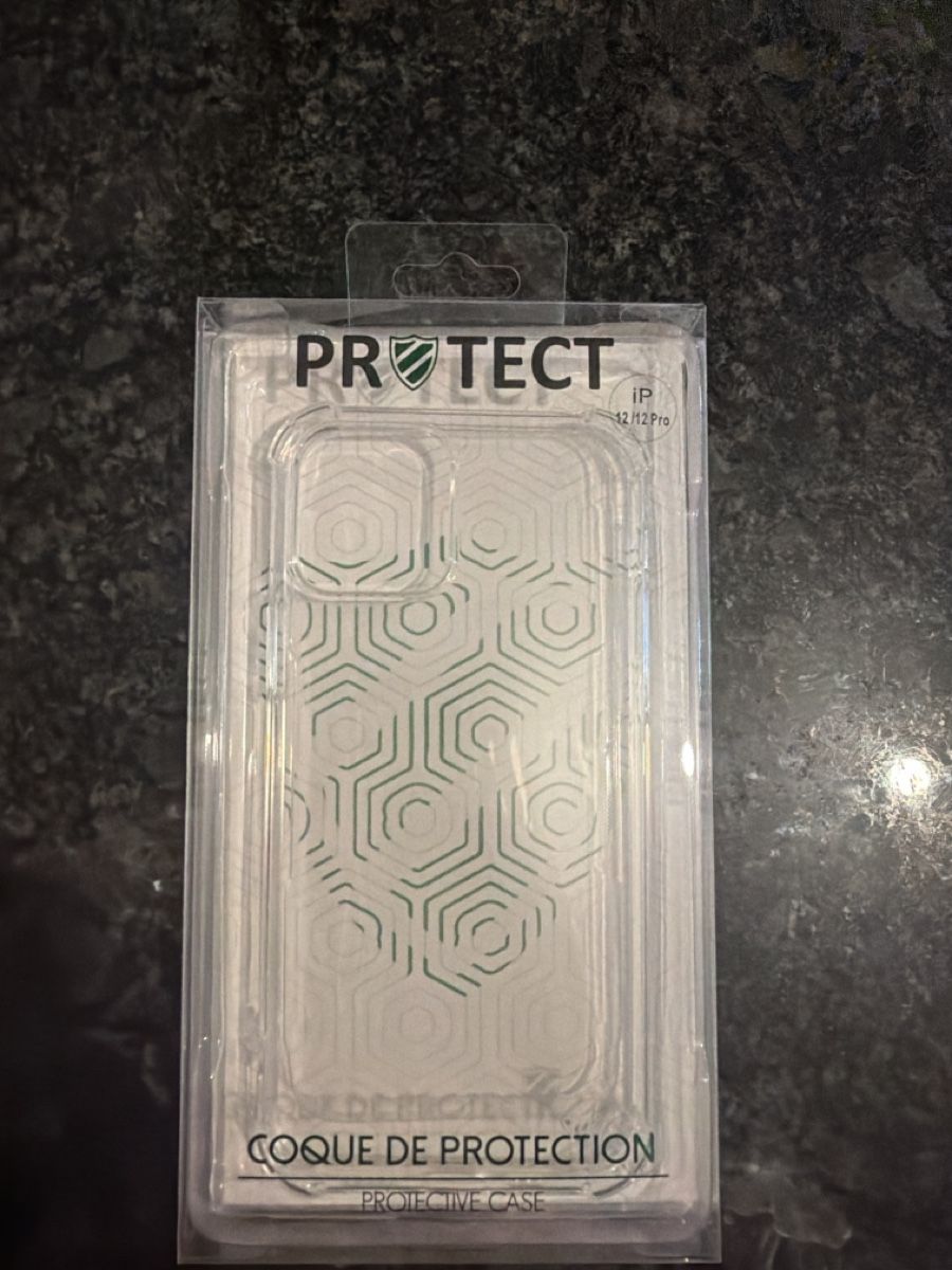 Coques & Protection écran: Coque iPhone 12 Pro neuve transparente - renforcé  – Neuf (Voir description) à Yverdon-les-Bains par ame_7f2x