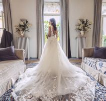 Abito da sposa di Lusso, taglia S/M disegnato in Lugano