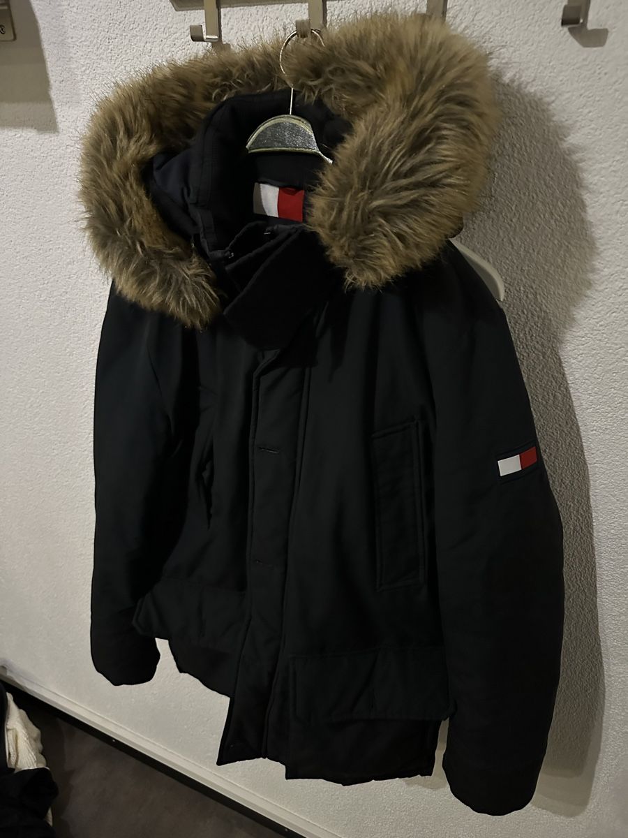 Tommy Hilfiger Giacche: Tommy Hilfiger Winterjacke Herren Gr. M – Usato da Niederuzwil venduto da gullipulli