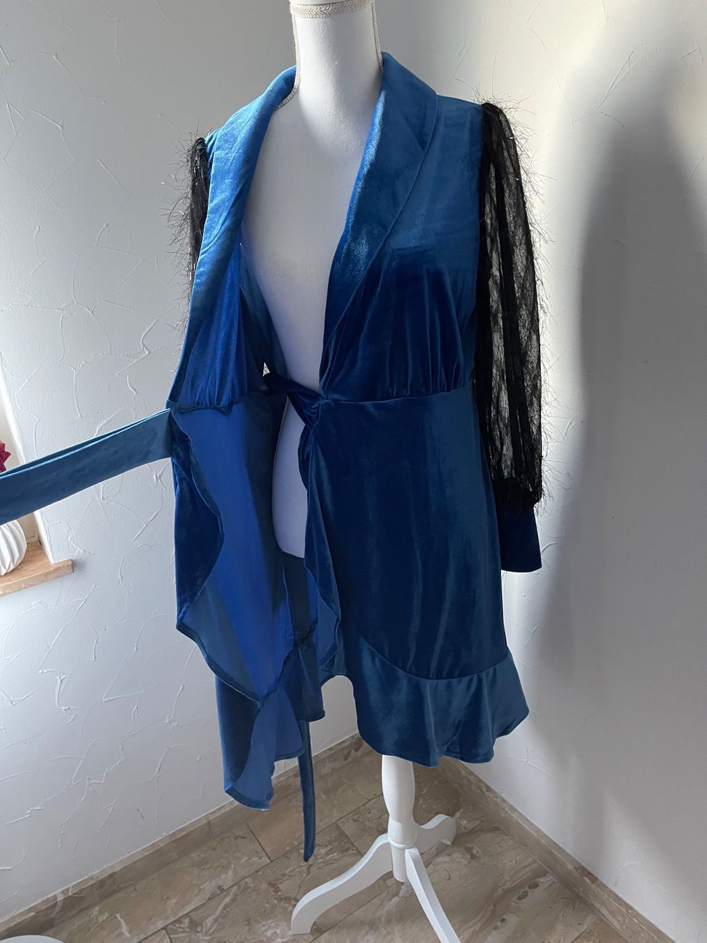 Kleider: Schönes königsblaues Samt-Kleid S – Neu (gemäss Beschreibung) aus Dietikon von Nieselchen 4