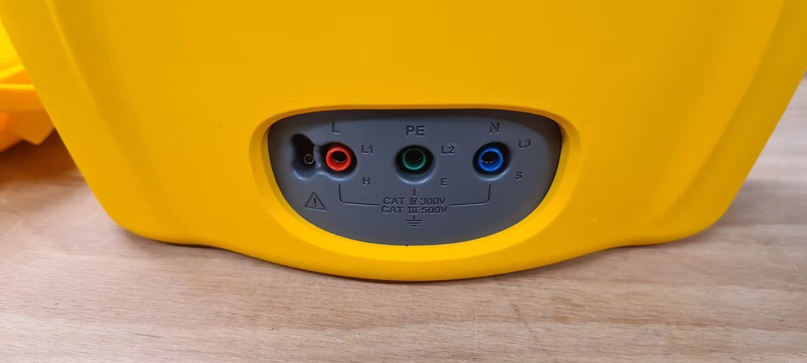 Fluke Messen: Fluke 1663 Multifunktionsprüfer mit Zubehör – Gebraucht aus Beringen von inexxwina 3