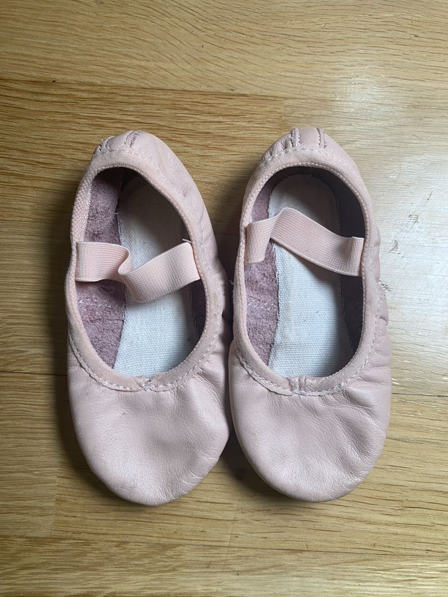 Scarpe per ragazze: Balletschuhe 25 – Usato da Zürich venduto da Mariaov
