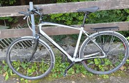 Specialized Sirrus schwarz weiss gebraucht Large (L)